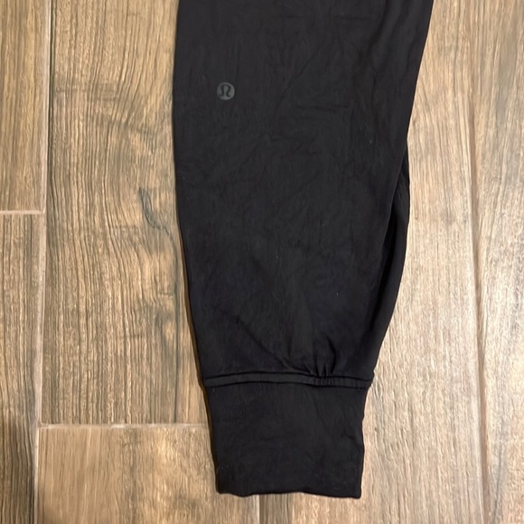 Lululemon Ready to Rulu Joggers - Picture 3 of 5